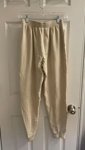 PINK Victoria’s Secret Sweatpants thumbnail 4