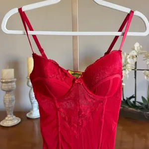 Just Sexy Frederick’s of Hollywood Red Sheer Lace Babydoll Negligee M thumbnail 2