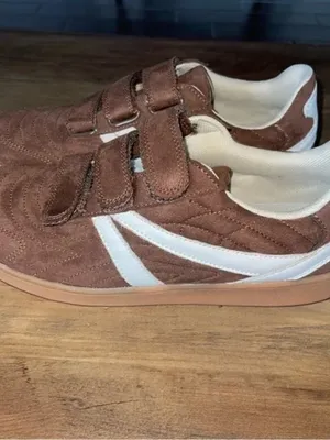 NWOT Steve Madden Chocolate Brown Macer Sneakers thumbnail 2