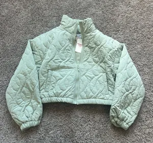 Le Lis Quilted Cropped Puffer Jacket in Mint Green thumbnail 1