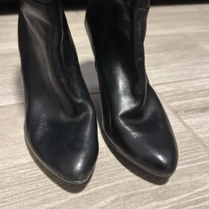 Ralph Lauren Black Leather Leola Fold-Over High Heel Boots‎ Size 7.5 booties thumbnail 5