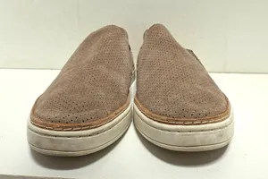 UGG Adley Perf thumbnail 6