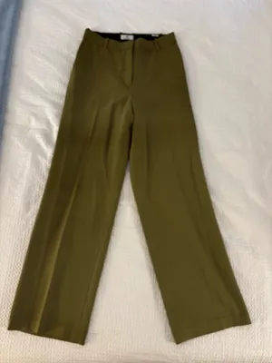 Aritzia Effortless Pants thumbnail 1