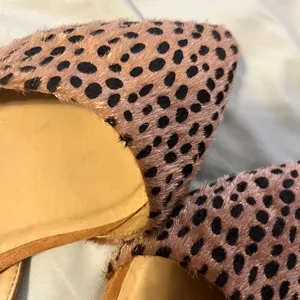 Francesca's Collections Tan and Black Flats thumbnail 2