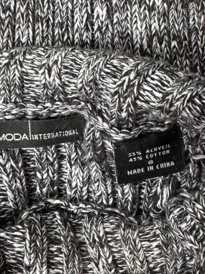 Moda International Turtleneck Sweater thumbnail 3