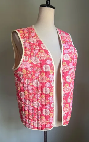 Dainty Pink Floral Quilted Vest Medium Boho cottage festival cozy cute fairy Y2K thumbnail 1