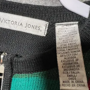 Victoria Jones Vintage Christmas Cardigan Sweater Zip Front Beaded Small‎ thumbnail 2