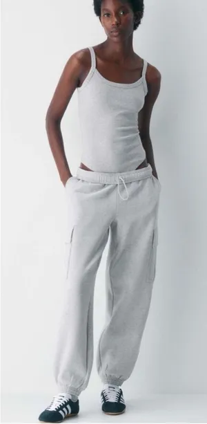Aritzia TNA Sweatfleece Cozy Fleece‎ Mega Fit Cargo Pants Black Women’s XL thumbnail 1