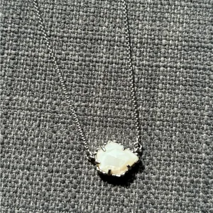 Kendra Scott Necklace thumbnail 4