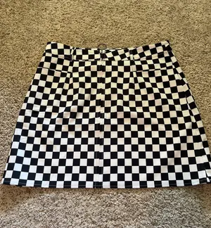 SheIn Black And White Checkered Skirt thumbnail 1