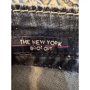 Vigoss The New York Bootcut Jeans Medium Wash Sequin Embroidered Flap Pocket 32 thumbnail 8