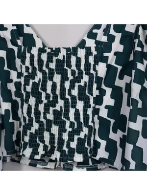 Boutique Geometric Puff Sleeve Crop Top Large NWOT thumbnail 7