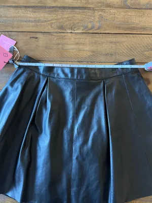 Clearance 50% off Forever 21 Faux Leather Skater Skirt, Size Jrs Med thumbnail 6