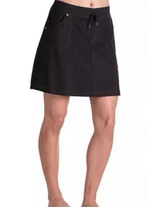 medium cargo skort in charcoal. thumbnail 2