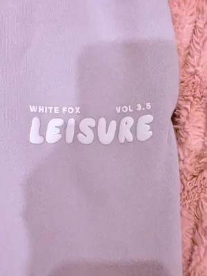 white fox sweatpants Size M thumbnail 2