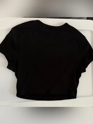 SHEIN Black Graphic Delta Phi Epsilon Crop Tee Small thumbnail 2