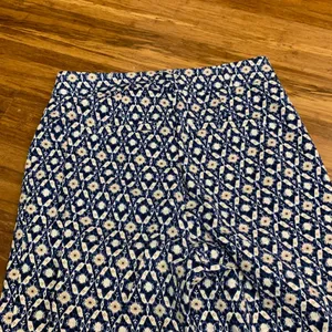 Anthropologie Essential Collection Blue Patterned Pants Size 2 Tall Kick‎ Flare thumbnail 5