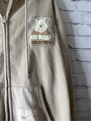 Women’s beige Winnie the Pooh zip front hoodie size medium thumbnail 6