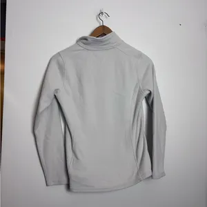 The North Face Women's Light Gray Yumiori 1/4 Zip Fleece Pullover Sweater thumbnail 6