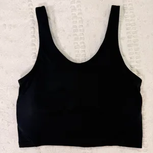 Lululemon Black Cropped‎ Sports Bra Tank Medium Support Scoop Neck Womens Size 4 thumbnail 2