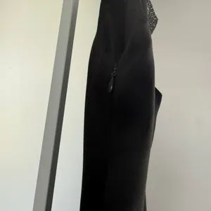 Brunya Black Maxi Dress Beaded Neckline‎ Sleeveless Formal Evening Gown Size 8 thumbnail 8
