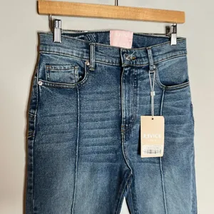 Revice Denim NWT Venus Crop in LightYear wash Star jeans thumbnail 3
