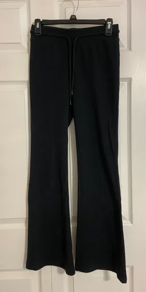 Aritzia sunday best baby waffle pant thumbnail 1