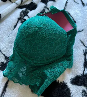 PINK Victoria’s Secret Bra thumbnail 2
