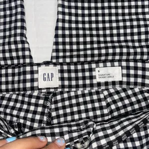 Gap Gingham Skinny Ankle Pants Womens 8 Black White Preppy Office Chic Style thumbnail 2
