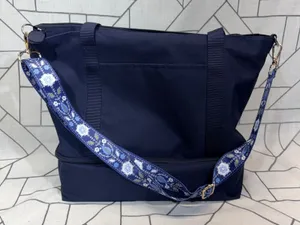 Lo & Sons Catalina Deluxe Tote Navy Blue Canvas Travel Weekend Bag READ thumbnail 1