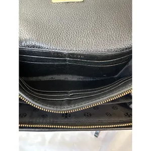 Tory Burch Britten Pebbled Leather Envelope Black Wallet EUC thumbnail 8