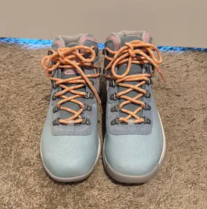 Columbia Hiking Boots thumbnail 1