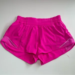 Lululemon Hotty Hot Low-Rise Short Sonic Pink thumbnail 5