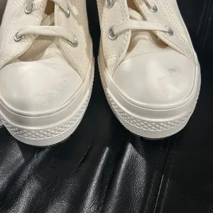 Converse Chuck 70 De Luxe Heel High-Top Sneakers small smudge in front NWOT thumbnail 9