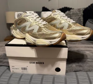 Steve madden NEW Sebi sneakers size 8 thumbnail 1