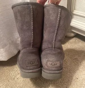 UGG Classic Boots thumbnail 3