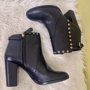 2010s Tory Burch Mae Ankle Boots Bootie Pebbled Leather Black Gold Studs 7.5M thumbnail 6