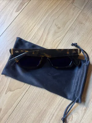 ALO Cat Eye Sunglasses thumbnail 2