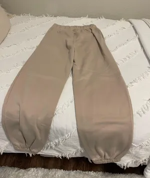 SheIn Cream Sweatpants thumbnail 2