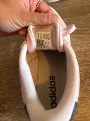 Adidas Shoes thumbnail 3