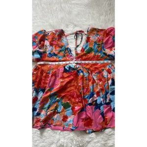 Entro NWT Watercolor Floral V-Neck Blouse Large Flutter Sleeve Tie Back Top New thumbnail 8