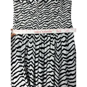 Cato Strapless Maxi Dress Chevron Print Black White Yellow Smocked Bodice 18/20W thumbnail 5