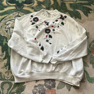 Vintage BonWorth White Embroidered Sweater Crew Neck thumbnail 1