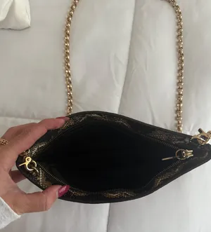 Kelly Wynne crossbody thumbnail 4