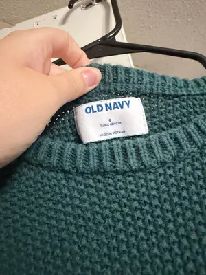 Old Navy Sweater thumbnail 2