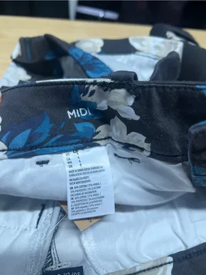 American Eagle AEO Twill Floral Midi Low Rise Shorts Size 4 NWT thumbnail 11