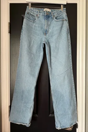 Relaxed Abercrombie 90s High-Rise Curve Love thumbnail 1