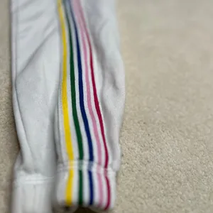 Abercrombie: Rainbow Striped Cropped Sweatshirt thumbnail 8