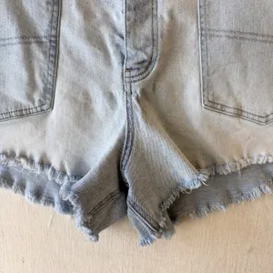 We The Free CVRY High Rise Denim Cutoff Shorts Womens 31 Light Blue Wash thumbnail 13