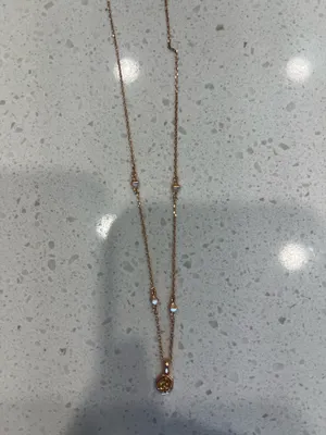 Kendra Scott Necklace thumbnail 3